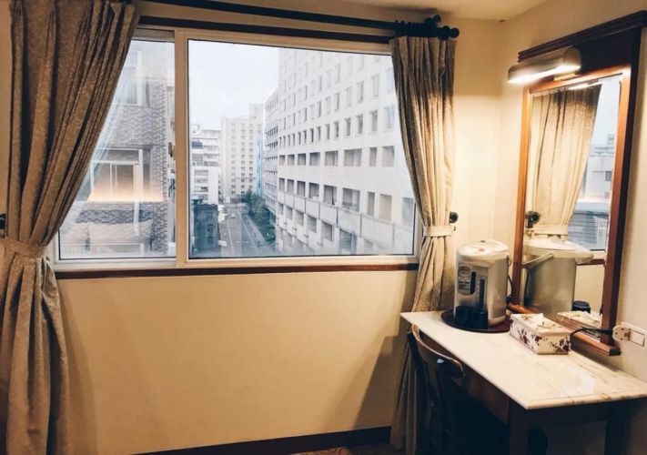 Puyisy Business Hotel Over view