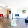 Отель Spacious Apartment with Marina Views, фото 5