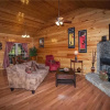 Отель Love Shack - One Bedroom Cabin, фото 6
