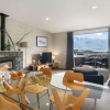 Отель Stylish Queenstown Abode, фото 5