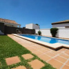 Отель Casas con piscina en Roches, фото 6