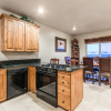 Отель Bear Hollow Beauty - 4 Br Townhouse, фото 14