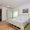 Отель Holiday Home Peresiji 81, фото 4