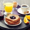 Отель 玛琅达勒姆阿梗高级宾馆(Dalem Ageng Premium Guest House Malang), фото 4