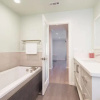 Отель Radiant Estate New Luxury Cali 3 Bd!, фото 25