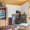 Отель A Retreat in the Truckee Pines by RedAwning, фото 14