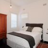 Отель Double Bay Executive - A Bondi Beach Holiday Home, фото 2