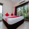 Отель OYO Rooms Four Bungalows Andheri- 1 в Мумбаи
