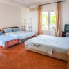 Отель Egzona Home, фото 3