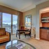 Отель Penthouse Suite with Strip View at The Signature At MGM Grand, фото 2