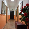 Отель Adone House, фото 3