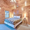 Отель Pine Tree Lodge - Eight Bedroom Cabin, фото 3