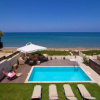 Отель Iris, Luxury Beach Front Residence, фото 11
