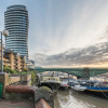 Отель Stunning Riverside home in Battersea, фото 16