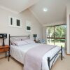 Отель The Moorings, 5/4 Cromarty Road, фото 9