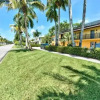 Отель Le Monaco Condo at Olde Naples, фото 9