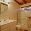 Отель Lewis Ave Lodge - 3 Br Home, фото 6