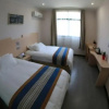 Отель Super 8 Hotel Shiyan Fangling Street Xihe Bridge, фото 5