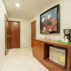 Отель TopNotch 3BR condo around corner from beach by Happy Address, фото 3
