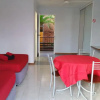 Отель Aussie Wolf Cairns Holiday Lodge Unit 20, фото 1