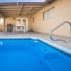 Отель Dream Cove 3 Bd 10 Min From Strip W/ Pool!, фото 16
