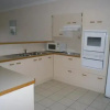 Отель Ground floor, family unit on the canal with free WIFI!, фото 3