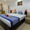 Отель Capital O 986 Hotel Akhand S, фото 1