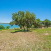 Отель Blue Water Bungalow At Canyon Lake - 3 Br home by RedAwning, фото 8