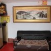 Отель Xuanhua District Railway Reception Guesthouse, фото 2