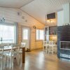 Отель Fish & Fun Holiday Cottages в Пертунмаа