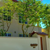 Отель Holhudhoo Inn Maldives в Холхуду