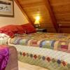 Отель 17mbr - Log  - Bbq - Pets Ok - Wifi - Sleeps 8 2 Bedroom Home by RedAwning, фото 4