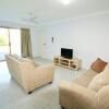 Отель Spacious unit with views of Pumicestone - Wattle Ave, Bongaree, фото 1