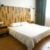 Отель Chengdu Lazybones Lounge Hostel, фото 3