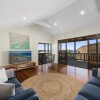 Отель Emerald Seas Beach House - Ocean views, фото 7