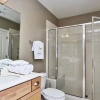 Отель Wharf 412 - 2 Br condo, фото 8