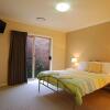 Отель Allingham Complex Serviced Apartments - Disabled Friendly, фото 12