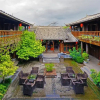 Отель Lijiang Hanyuanyihao Inn, фото 1