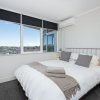 Отель Stunning Ocean View Apartment H324 в Сиднее