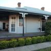 Отель Courthouse Cottage в Temora