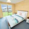 Отель Bayview no 1 - Next to the Beach!, фото 8