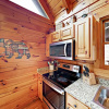 Отель Moonshine Mountain Lodge - 2 Br Cabin, фото 3