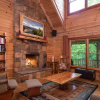 Отель A Touch of Luxury Cabin, фото 5