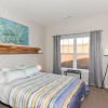 Отель ☆Updated Uptown 2br Apt + Fully Equipped/Furnished, 5 Min Downtown☆, фото 2