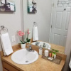 Отель ☆Updated Uptown 2br Apt + Fully Equipped/Furnished, 5 Min Downtown☆, фото 12