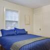 Отель Cute and Cozy 2BR in Dilworth w Parking, фото 2