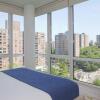 Отель Central Park West Views 2Br, фото 9