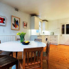 Отель Veeve 2 Bed House Hazeldene Road Chiswick, фото 3