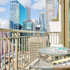 Отель Heart of CBD Penthouse Apartment, фото 4
