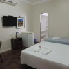 Отель Chez Les Rois Bed and Breakfast, фото 4